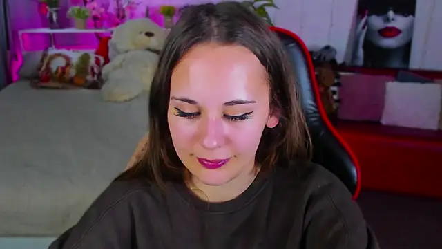 Snapshot of Makima_lee chatting on February 2025 01:35:02 PM Makima lee online show from February 2025 01:35:02 PM