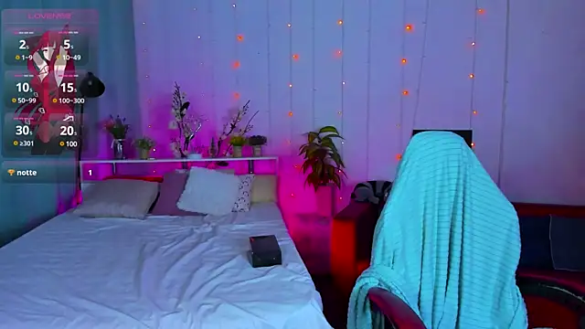 Snapshot of Makima_lee chatting on March 2025 07:38:02 PM Makima lee online show from March 2025 07:38:02 PM