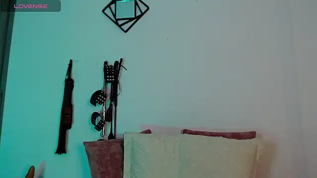 Snapshot of Alisson_Beckett chatting on March 2025 05:17:02 PM Alisson Beckett online show from March 2025 05:17:02 PM