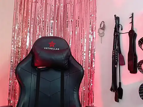 Snapshot of Alisson_Beckett chatting on December 2025 10:06:02 PM Alisson Beckett online show from December 2025 10:06:02 PM