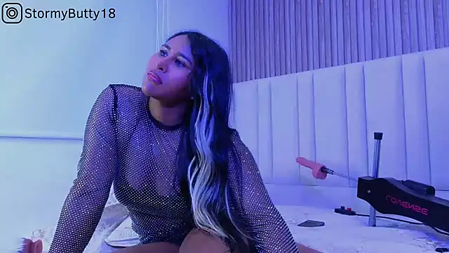 Snapshot of StormyButty18 chatting on February 2025 07:11:02 AM StormyButty18 online show from February 2025 07:11:02 AM