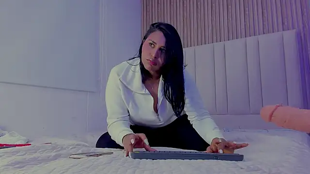 Snapshot of StormyButty18 chatting on September 2025 03:28:02 AM StormyButty18 online show from September 2025 03:28:02 AM