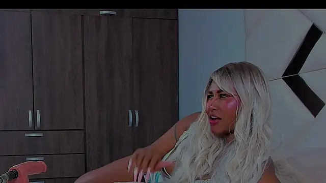 StormyButty18 online show from February 2026 11:49:01 PM