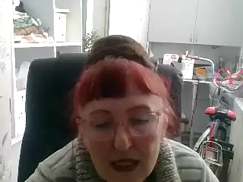 Snapshot of TanyaSweet634 chatting on March 2025 07:03:02 AM TanyaSweet634 online show from March 2025 07:03:02 AM