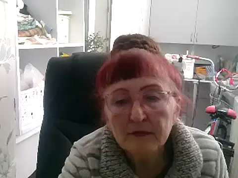 Snapshot of TanyaSweet634 chatting on March 2025 06:49:02 AM TanyaSweet634 online show from March 2025 06:49:02 AM