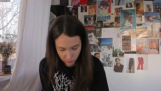 Snapshot of MonicaRocket chatting on December 2024 11:10:02 AM MonicaRocket online show from December 2024 11:10:02 AM