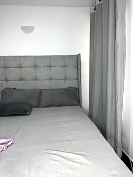 Snapshot of prettiepearl chatting on September 2025 06:37:02 AM prettiepearl online show from September 2025 06:37:02 AM