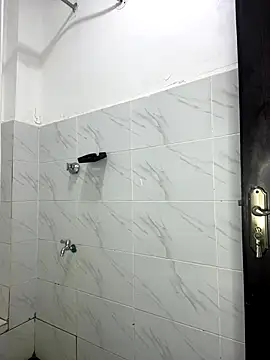 Snapshot of prettiepearl chatting on October 2025 01:17:01 AM prettiepearl online show from October 2025 01:17:01 AM