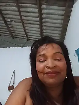 Snapshot of _violetta_- chatting on May 2026 03:15:02 AM violetta - online show from May 2026 03:15:02 AM