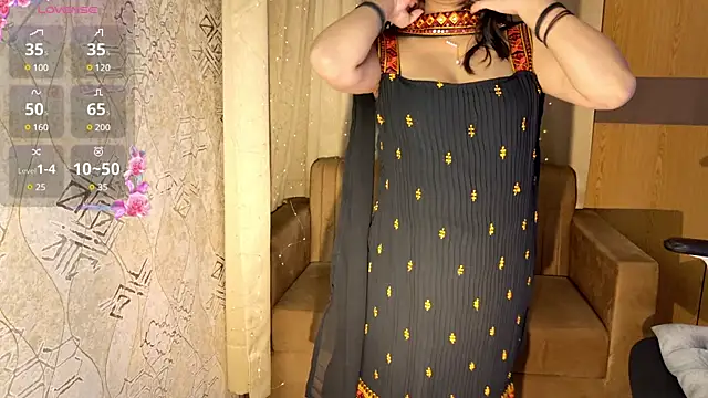 Snapshot of Punjabi_Queen1 chatting on January 2025 03:46:01 PM Punjabi Queen1 online show from January 2025 03:46:01 PM