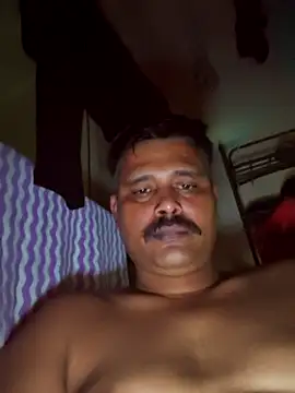 Vinay-kumar89 online show from April 2026 04:44:01 PM