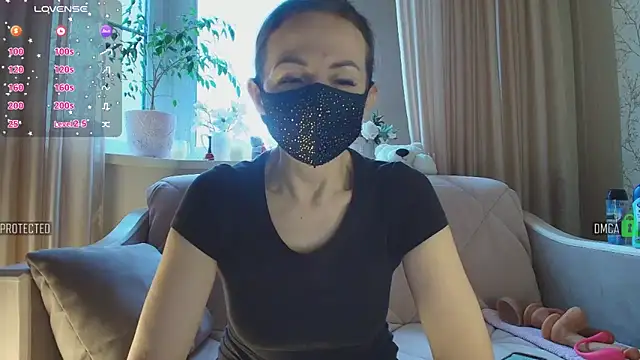 Snapshot of MilfeaN chatting on February 2025 11:12:01 AM MilfeaN online show from February 2025 11:12:01 AM