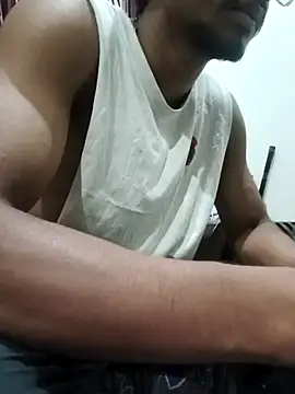 Snapshot of baaboo9 chatting on April 2026 06:23:02 PM baaboo9 online show from April 2026 06:23:02 PM