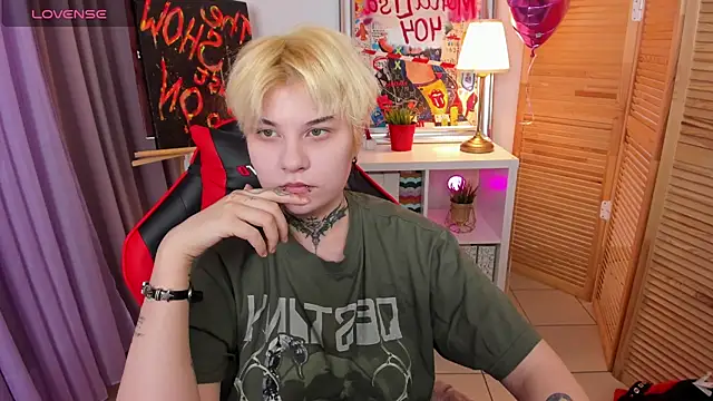 mekurisu online show from February 2025 01:26:01 AM