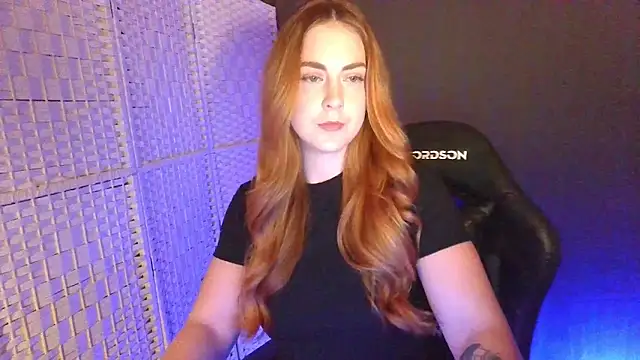 Snapshot of KayleyxEmily chatting on February 2026 09:05:02 PM KayleyxEmily online show from February 2026 09:05:02 PM