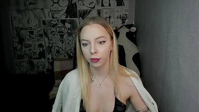 Snapshot of Martha_Cameron chatting on December 2024 02:30:02 AM Martha Cameron online show from December 2024 02:30:02 AM