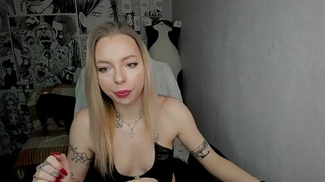 Snapshot of Martha_Cameron chatting on January 2025 09:43:01 PM Martha Cameron online show from January 2025 09:43:01 PM