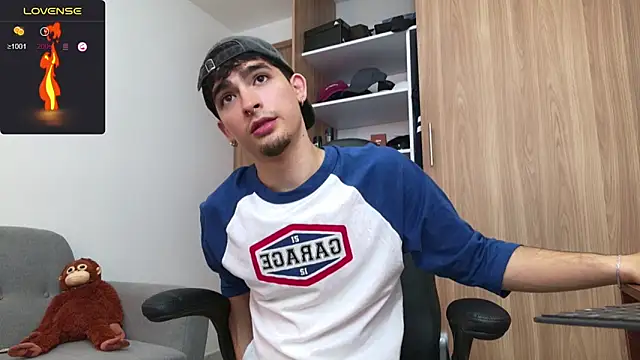 zenn rush1 online show from December 2024 12:33:02 PM