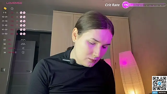 Maria Bowie online show from October 2025 07:28:01 AM