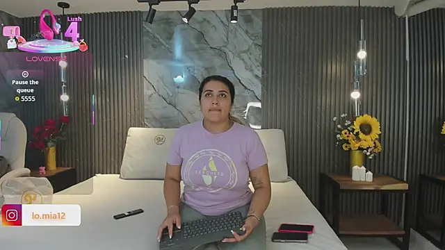 julietha taylor online show from May 2026 12:39:01 AM
