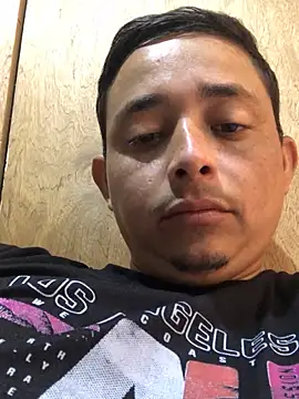 Snapshot of isacalejandroo chatting on January 2025 04:35:01 PM isacalejandroo online show from January 2025 04:35:01 PM