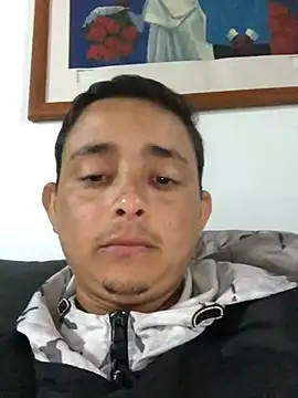 Snapshot of isacalejandroo chatting on January 2025 02:03:02 AM isacalejandroo online show from January 2025 02:03:02 AM