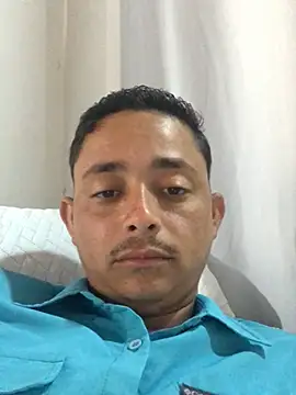 Snapshot of isacalejandroo chatting on February 2025 01:30:01 PM isacalejandroo online show from February 2025 01:30:01 PM