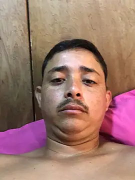 Snapshot of isacalejandroo chatting on March 2025 02:42:02 PM isacalejandroo online show from March 2025 02:42:02 PM