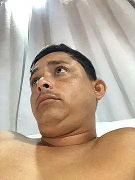 Snapshot of isacalejandroo chatting on March 2025 01:03:01 PM isacalejandroo online show from March 2025 01:03:01 PM