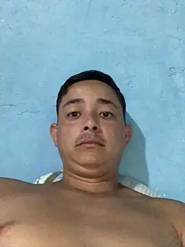 Snapshot of isacalejandroo chatting on March 2025 04:33:02 PM isacalejandroo online show from March 2025 04:33:02 PM