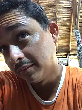 Snapshot of isacalejandroo chatting on March 2025 08:40:02 PM isacalejandroo online show from March 2025 08:40:02 PM