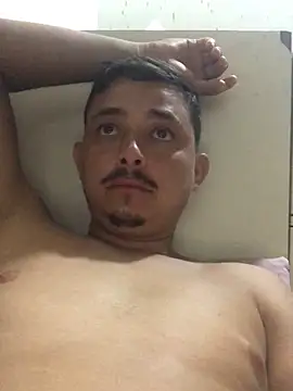 Snapshot of isacalejandroo chatting on February 2026 11:14:01 PM isacalejandroo online show from February 2026 11:14:01 PM