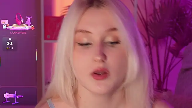 Snapshot of tiffannyjons chatting on February 2026 06:06:01 PM tiffannyjons online show from February 2026 06:06:01 PM