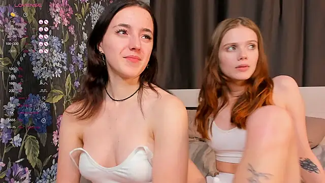 Snapshot of AlodiaHakes chatting on December 2024 02:17:02 PM AlodiaHakes online show from December 2024 02:17:02 PM