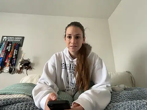 Snapshot of MissSwitch chatting on January 2025 03:34:01 PM MissSwitch online show from January 2025 03:34:01 PM