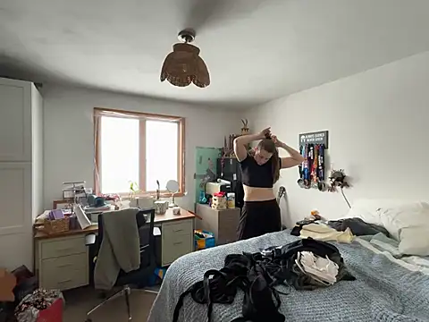 Snapshot of MissSwitch chatting on January 2025 05:47:02 PM MissSwitch online show from January 2025 05:47:02 PM