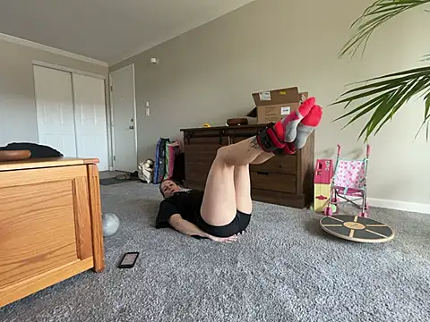 Snapshot of MissSwitch chatting on March 2025 03:58:02 PM MissSwitch online show from March 2025 03:58:02 PM