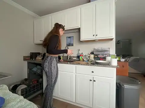 Snapshot of MissSwitch chatting on December 2025 07:51:01 PM MissSwitch online show from December 2025 07:51:01 PM