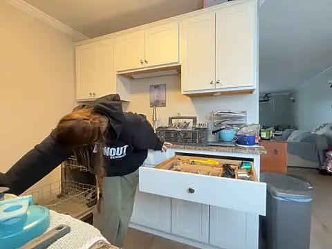 Snapshot of MissSwitch chatting on December 2025 01:38:01 PM MissSwitch online show from December 2025 01:38:01 PM