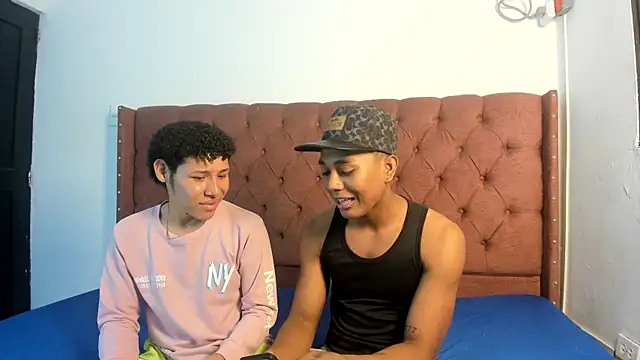 Snapshot of boys_yourparty chatting on December 2025 01:16:02 PM boys yourparty online show from December 2025 01:16:02 PM