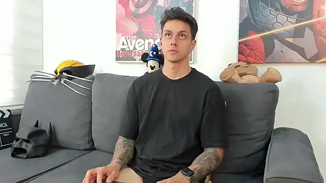 Snapshot of JeanBroc chatting on November 2025 09:57:02 PM JeanBroc online show from November 2025 09:57:02 PM