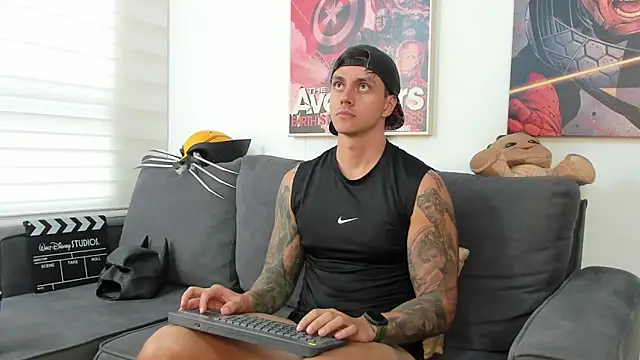 Snapshot of JeanBroc chatting on November 2025 09:58:01 PM JeanBroc online show from November 2025 09:58:01 PM