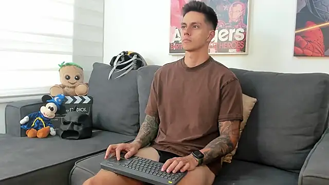 Snapshot of JeanBroc chatting on February 2026 07:29:01 PM JeanBroc online show from February 2026 07:29:01 PM