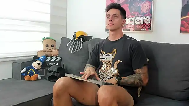 Snapshot of JeanBroc chatting on February 2026 07:32:02 PM JeanBroc online show from February 2026 07:32:02 PM