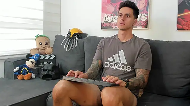 Snapshot of JeanBroc chatting on February 2026 07:25:02 PM JeanBroc online show from February 2026 07:25:02 PM