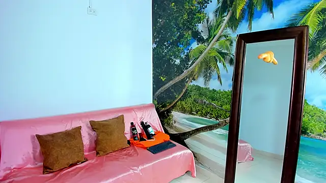 Mieldeluna online show from January 2025 04:44:02 AM