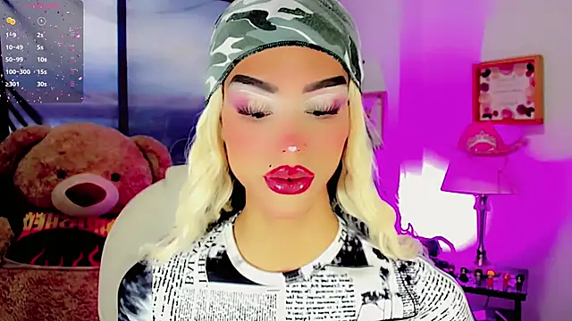 dollswit01 online show from February 2025 09:50:01 PM