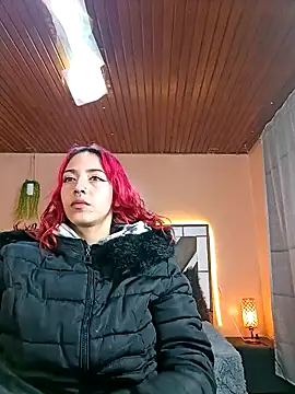 Snapshot of Scarllett_BDSM chatting on December 2024 03:30:01 AM Scarllett BDSM online show from December 2024 03:30:01 AM