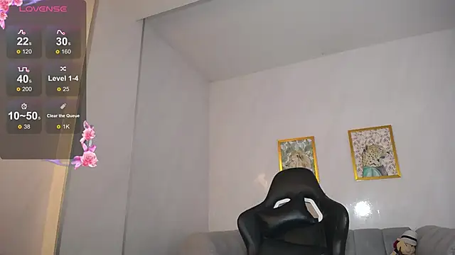 Snapshot of _ella_b chatting on February 2025 03:12:02 AM ella b online show from February 2025 03:12:02 AM