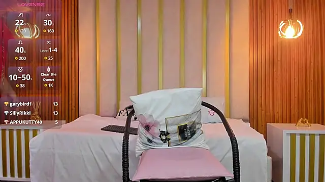 Snapshot of love_mommy chatting on January 2025 12:48:01 AM love mommy online show from January 2025 12:48:01 AM